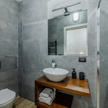 Soziglia Guest 3*